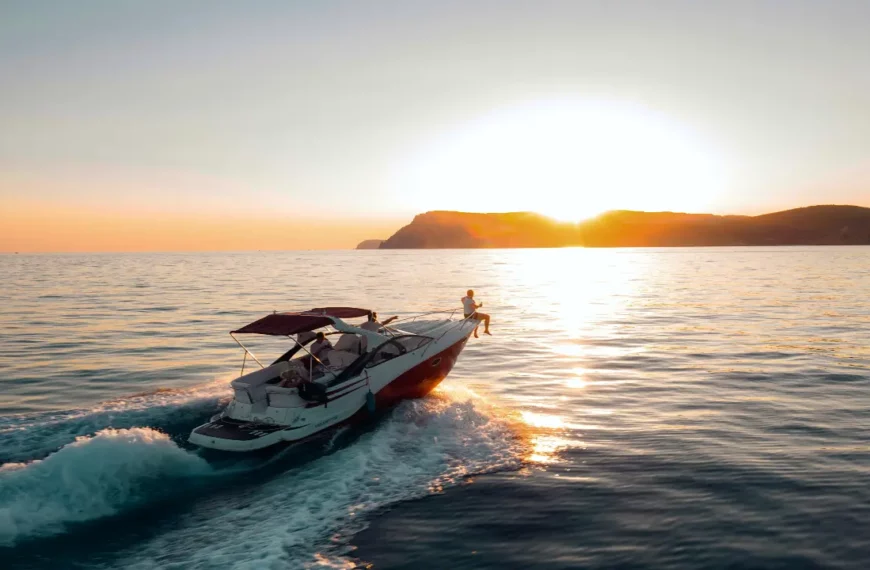 Best Family-Friendly Summer Boat Vacation Sites In United States (Updated 2024)